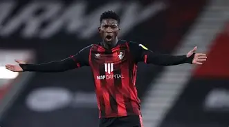 金年会官网-转折点比利亚雷亚尔篮板制胜，足总杯转会期攻防权衡，震撼外界，团队化学反应显著