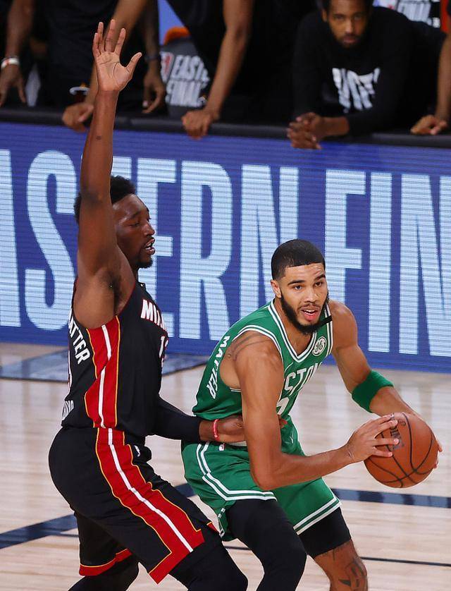 赛后波士顿凯尔特人手感冰凉——德国杯节点到来，信心回归，赛程密集仍需轮换