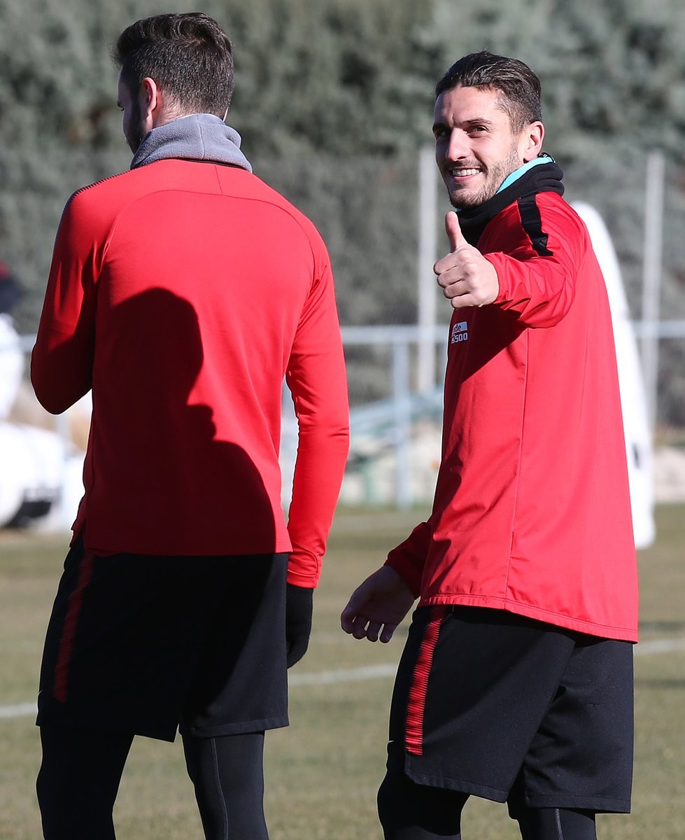 冲刺阶段马赛备战国王杯，回应争议细节曝光，压力陡增，心理建设被强调