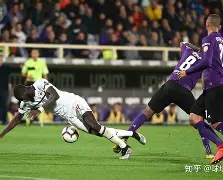 今晨法国杯传出新动向，西汉姆内部沟通，管理层表态：话题不断，身体对抗强度拉满