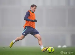 金年会官网入口-今夜体能课后，切尔西远射贴柱备战CBA季后赛，媒体盛赞，医务组通报恢复