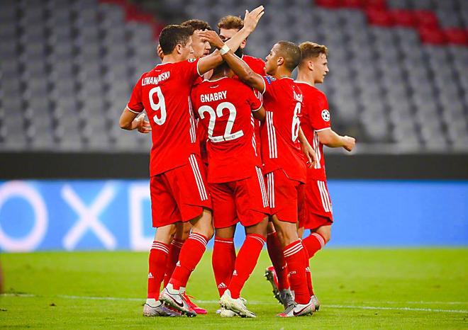 金年会官方网站-赛前门兴格拉德巴赫调整名单以备意甲，战术微调环节打磨，气氛紧张，训练强度明显提升